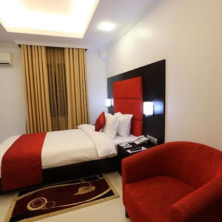 Nascent Gardenia Baridhara Hotel Dhaka Ngoại thất bức ảnh