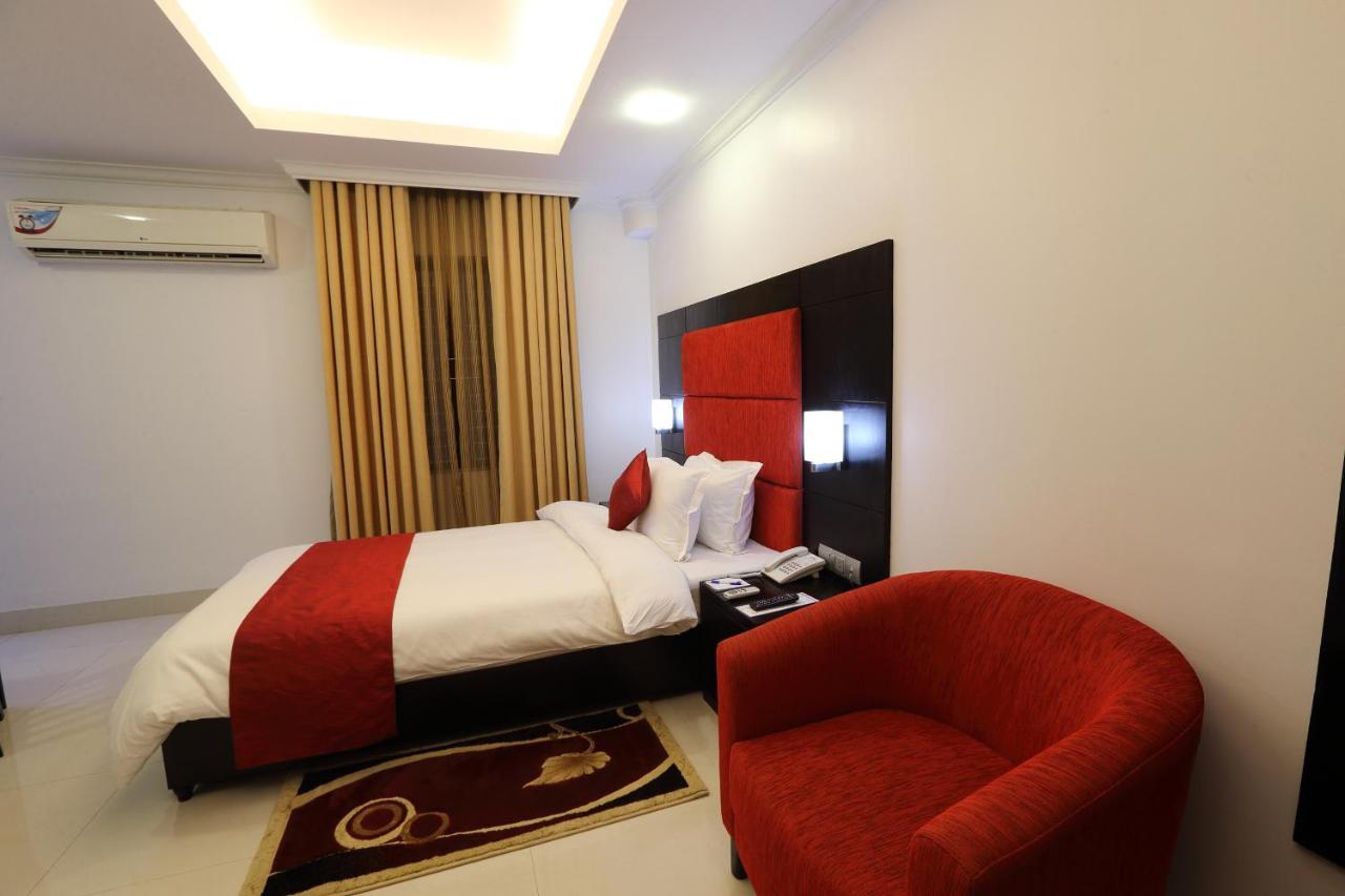 Nascent Gardenia Baridhara Hotel Dhaka Ngoại thất bức ảnh